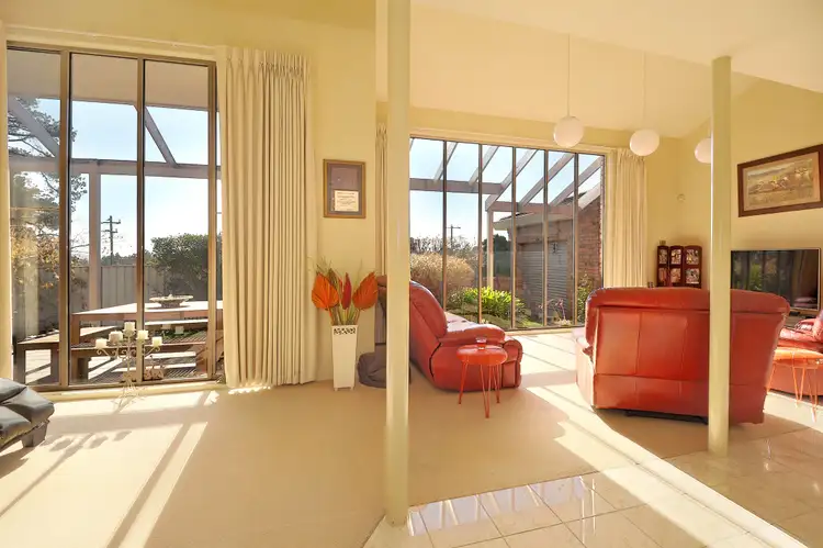 37 Midlands Drive, Ballarat North VIC 3350