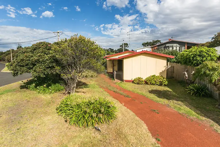 33 Felix Crescent, Torquay VIC 3228