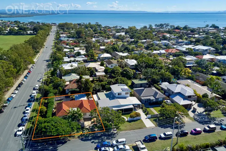 1 Seaville Avenue, Scarborough QLD 4020