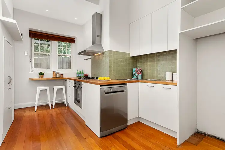 Third view of Homely apartment listing, 6/3 Glen Eira Road, Ripponlea VIC 3185