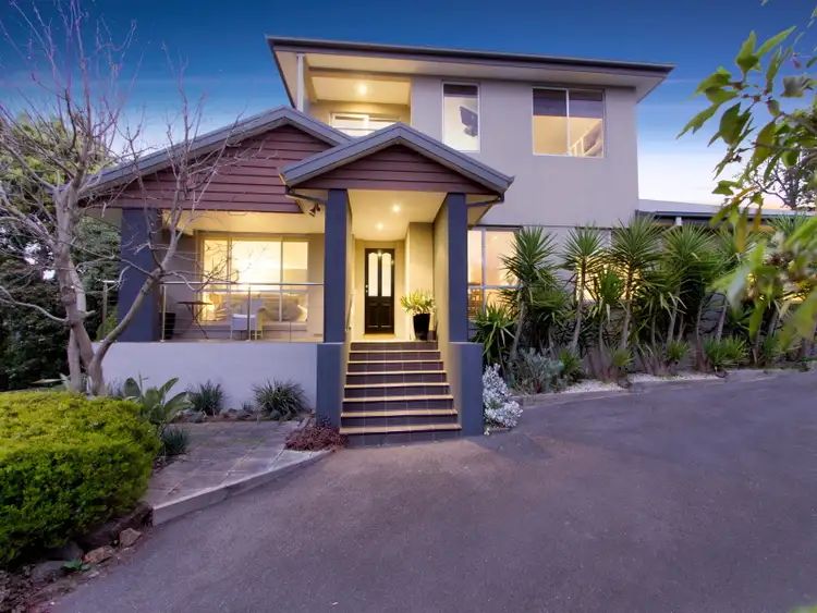 128 Koornalla Crescent, Mount Eliza VIC 3930