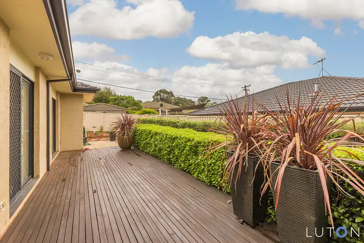 2/129 Eggleston Crescent, Chifley ACT 2606