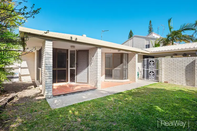 2/15 Wellington Parade, Shelly Beach QLD 4551