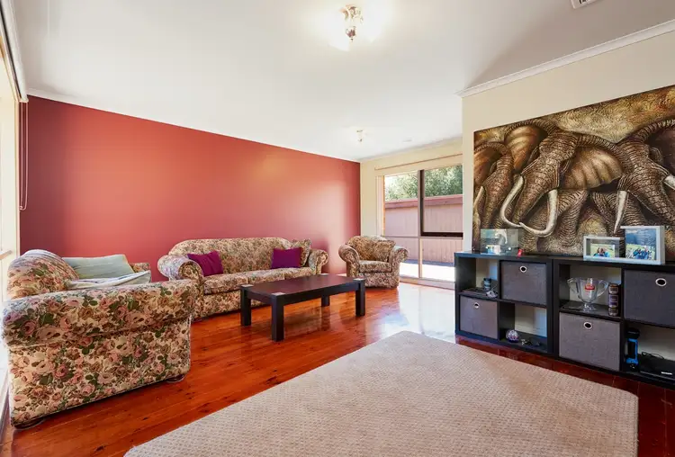Second view of Homely house listing, 10 Settlers Court, Rowville VIC 3178
