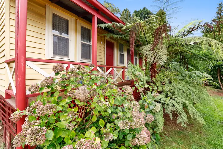 1 & 2/2 BRETT Road, Warburton VIC 3799