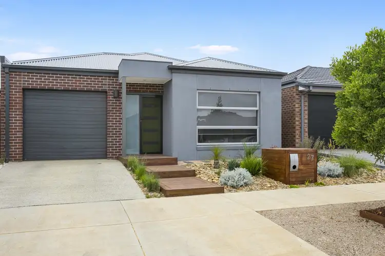 27 Golden Wattle Drive, Mount Duneed VIC 3217