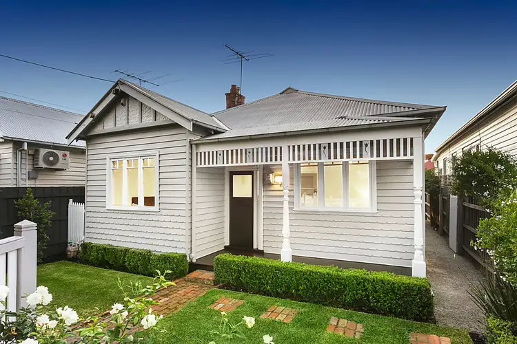 98 Queensville Street, Kingsville VIC 3012