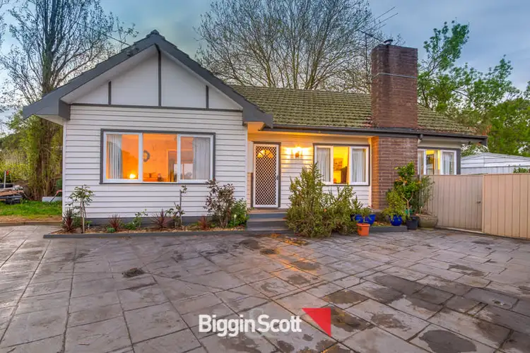 29 Latrobe Street, Cranbourne VIC 3977