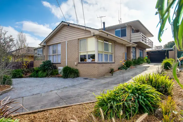 30 Silverton Drive, Ferntree Gully VIC 3156