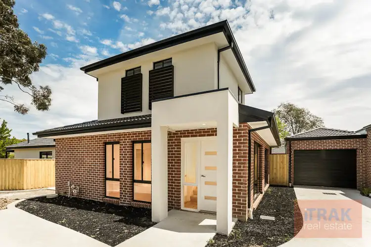 2/10 Lance Road, Bayswater VIC 3153