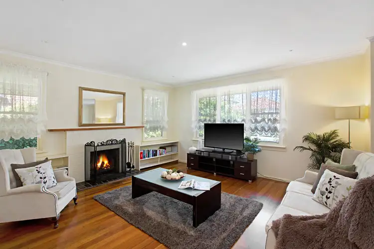 Second view of Homely house listing, 7 Ellison Street, Ringwood VIC 3134