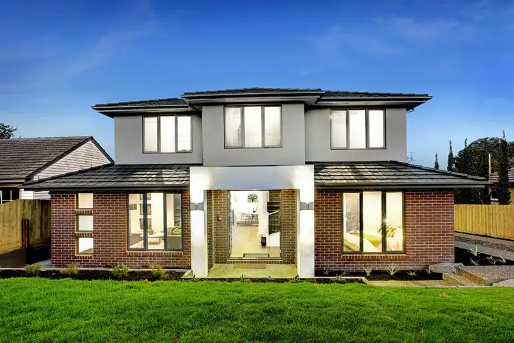 16 Morton Road, Burwood VIC 3125