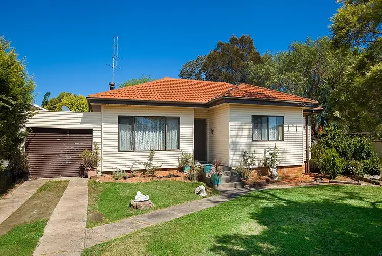 2 Bellevue Avenue, Warilla NSW 2528