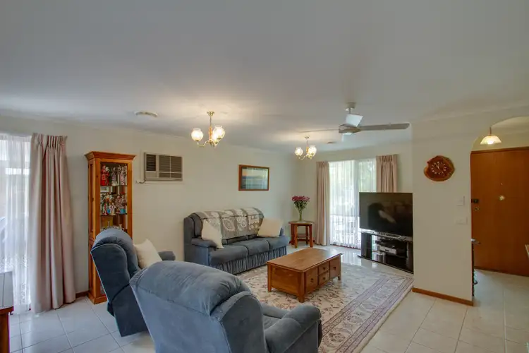 Second view of Homely house listing, 15 Eleanor Court, Pakenham VIC 3810