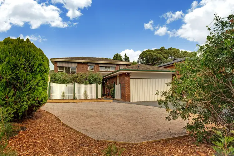 10 Loddon Court, Croydon Hills VIC 3136