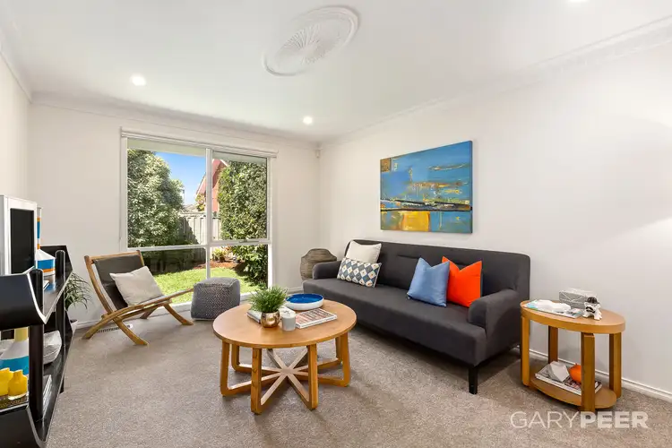 Second view of Homely unit listing, 2/7 Lillimur Road, Ormond VIC 3204