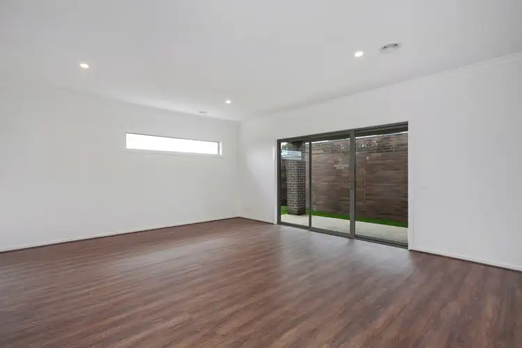Fifth view of Homely townhouse listing, 2/21 Lucas Avenue, Kilsyth VIC 3137