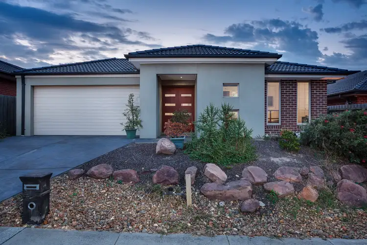 37 Elliott Parade, Lynbrook VIC 3975