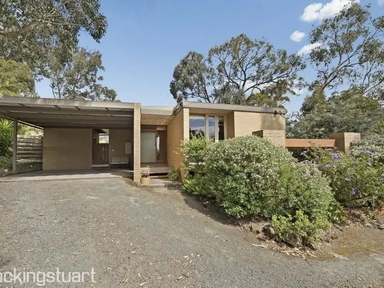 6 Judith Grove, Mount Clear VIC 3350