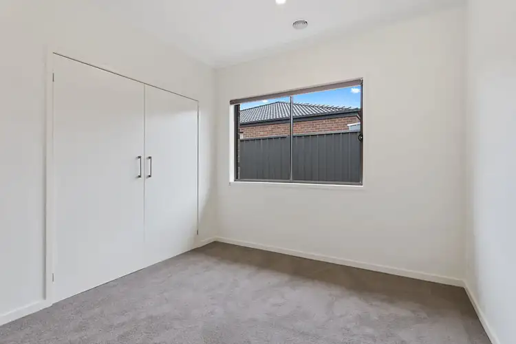 Sixth view of Homely house listing, 10 Ixora Crescent, Manor Lakes VIC 3024