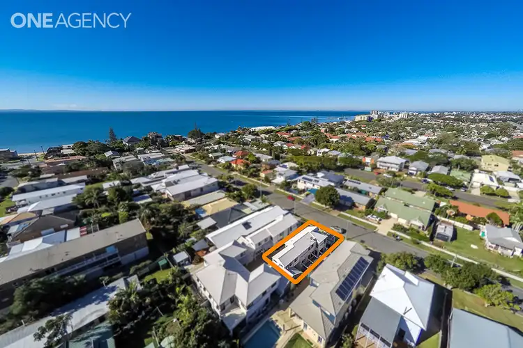 1/22 Dunns Terrace, Scarborough QLD 4020