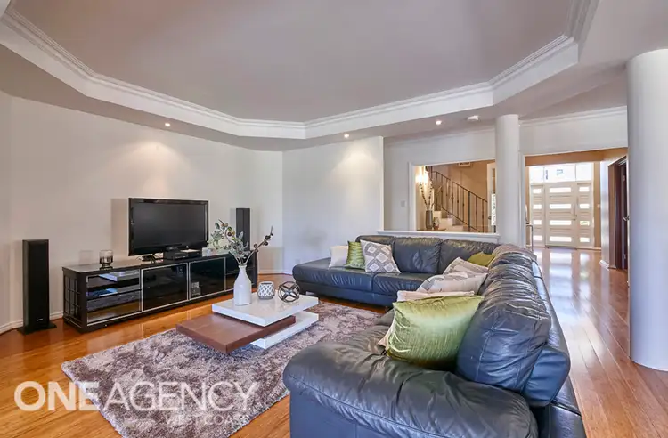 Fifth view of Homely house listing, 1 Ashbridge Retreat, Mount Claremont WA 6010