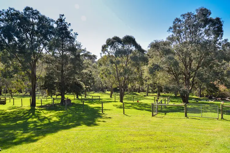 215 Glenfern Road, Upwey VIC 3158
