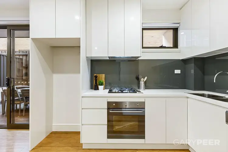 Fifth view of Homely apartment listing, 2/27 Lansdowne Road, St Kilda East VIC 3183