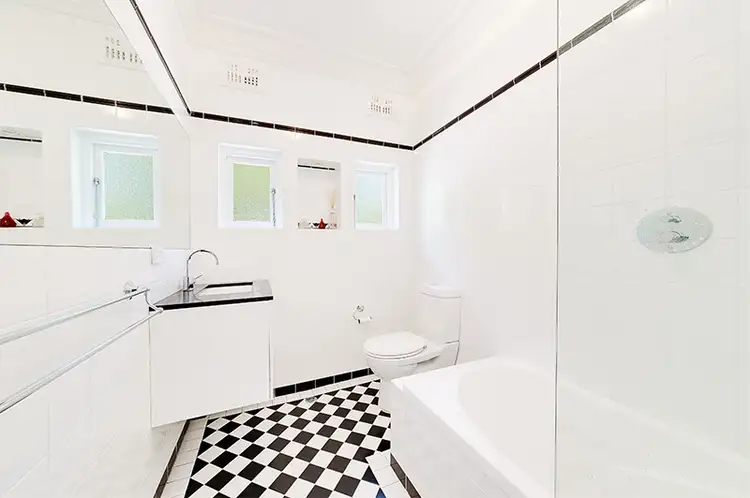 Fifth view of Homely apartment listing, 3/21a Hayberry Street, Crows Nest NSW 2065