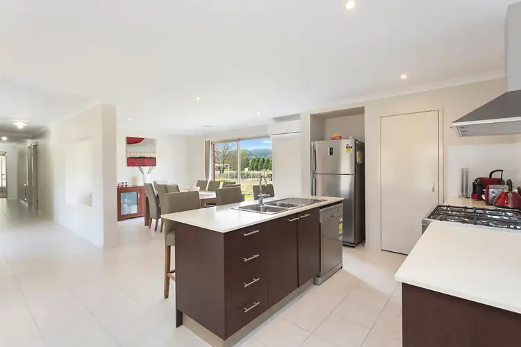 Second view of Homely house listing, 6 Parrot Drive, Whittlesea VIC 3757