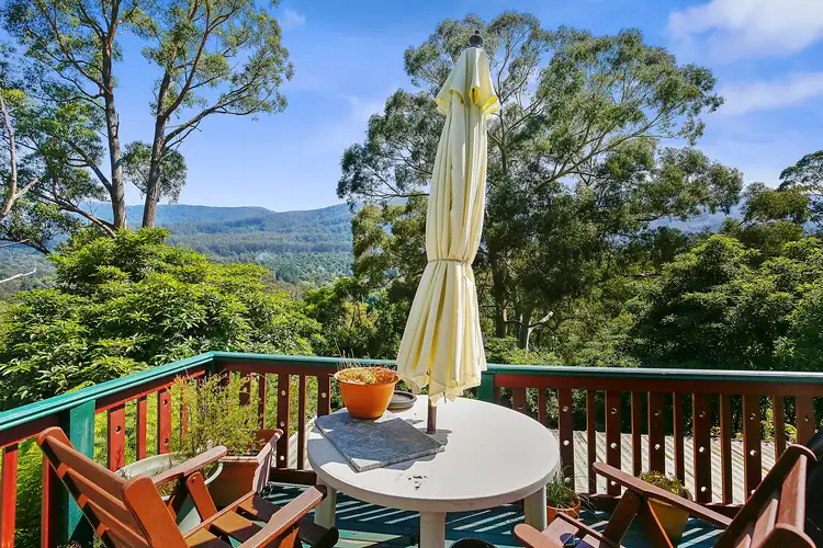 1 Redcliffs Avenue, Warburton VIC 3799