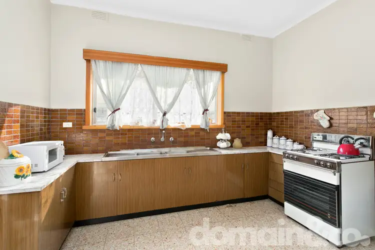 Fifth view of Homely house listing, 8 Lily Street, Fairfield VIC 3078