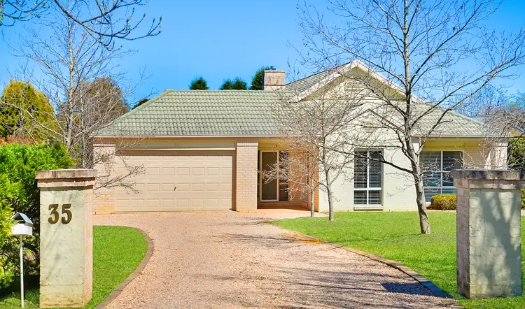 35 Highland Drive, Bowral NSW 2576