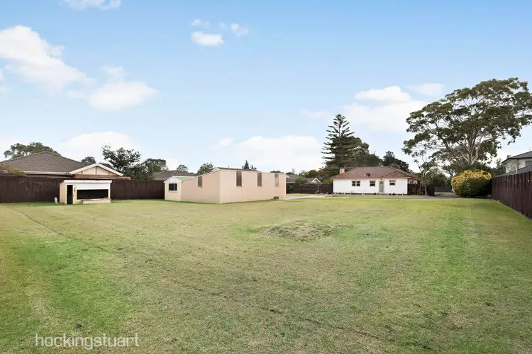 22 East Road, Seaford VIC 3198