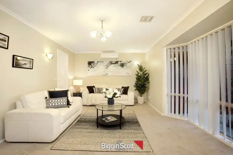 Fourth view of Homely house listing, 2 Glendale Crescent, Berwick VIC 3806