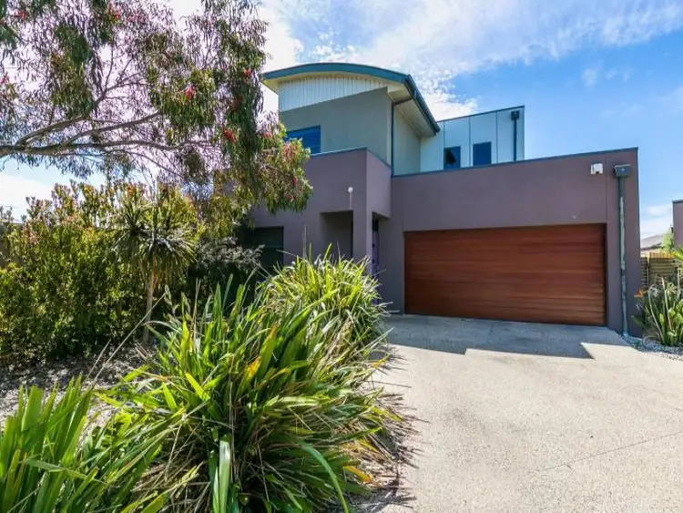 1/4 Baden Court, Torquay VIC 3228