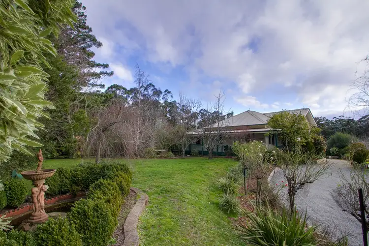 37 Rainy Hill Road, Cockatoo VIC 3781