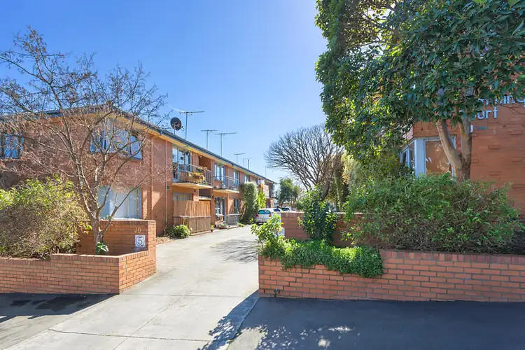 8/28 Cumming Street, Brunswick West VIC 3055