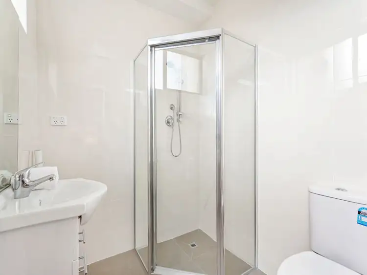 Third view of Homely apartment listing, 10/25 Gladstone Street, Moonee Ponds VIC 3039