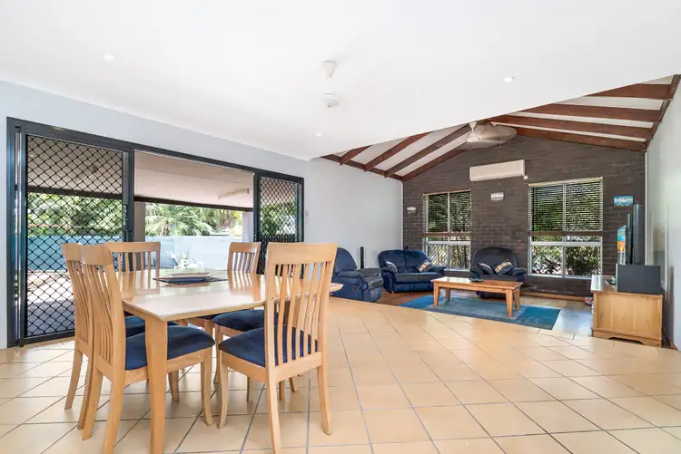 Second view of Homely house listing, 10 Edgeview Court, Leanyer NT 812