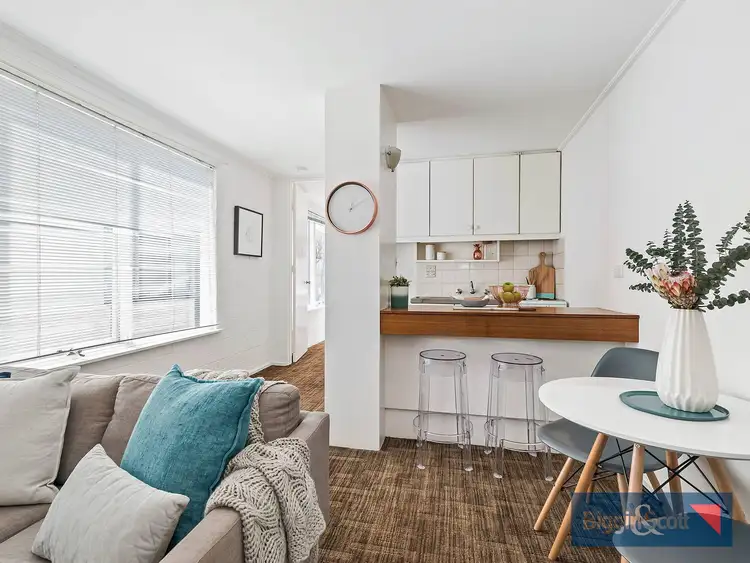 8/18 Park Crescent, Caulfield North VIC 3161