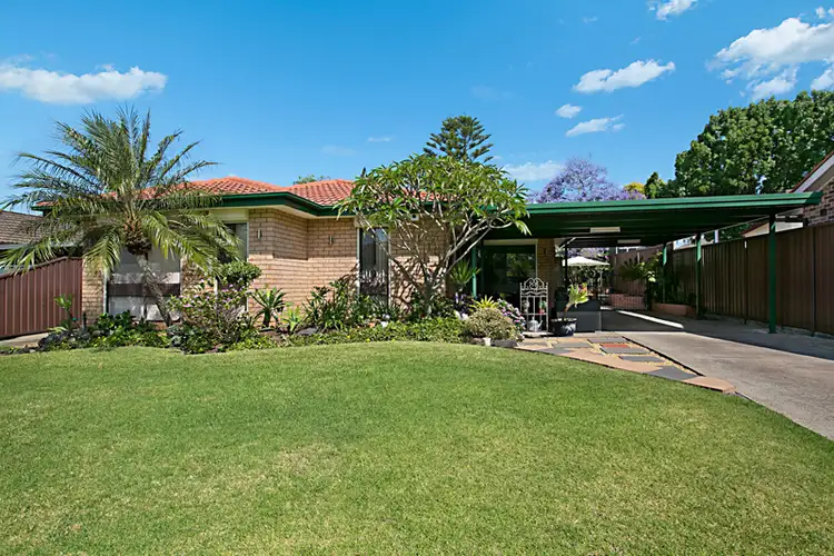 Main view of Homely house listing, 10 Quinn Place, Prairiewood NSW 2176