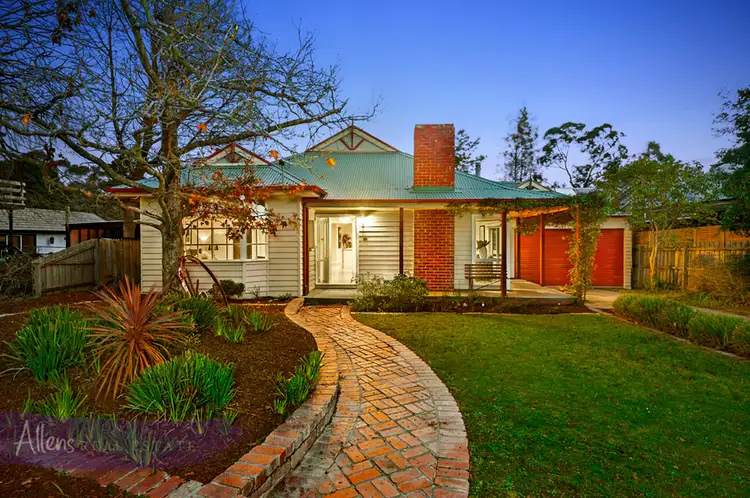 8 Langtree Court, Blackburn VIC 3130