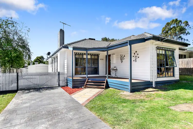 22 Lionel Crescent, Croydon VIC 3136