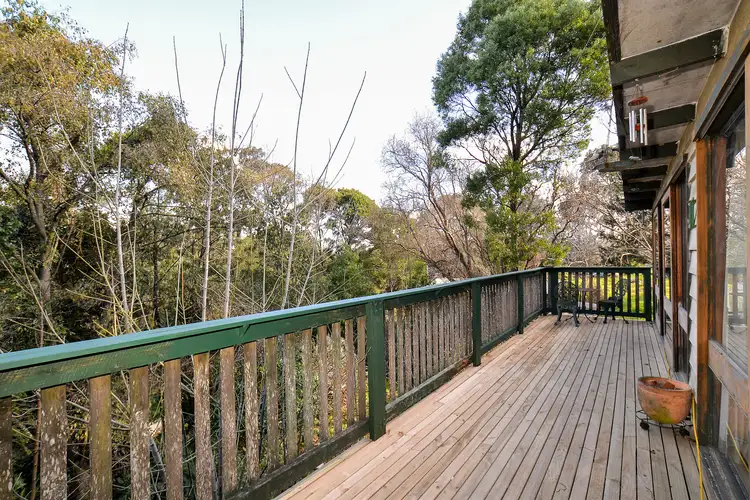 6 Goudiesdale Road, Selby VIC 3159