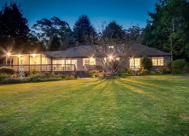 6 Ridge Road, Kallista VIC 3791