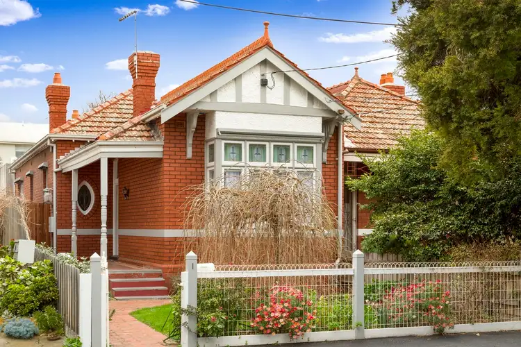 1 Hawsleigh Avenue, Balaclava VIC 3183