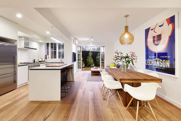 Fourth view of Homely apartment listing, 2/5 Beresford Street, Caulfield North VIC 3161