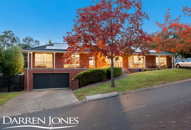 16 Lapstone Crescent, Yallambie VIC 3085