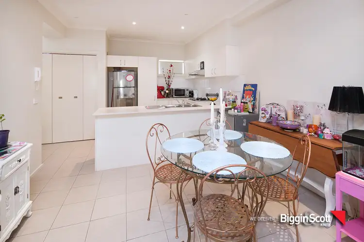 Fourth view of Homely apartment listing, 2/6 Orchid  Avenue, Boronia VIC 3155
